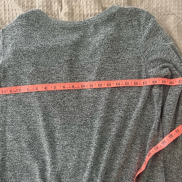 CHAMPION | Heather Grey Open Back Workout Long Sleeve Top with Thumb Holes - Picture 6 of 10